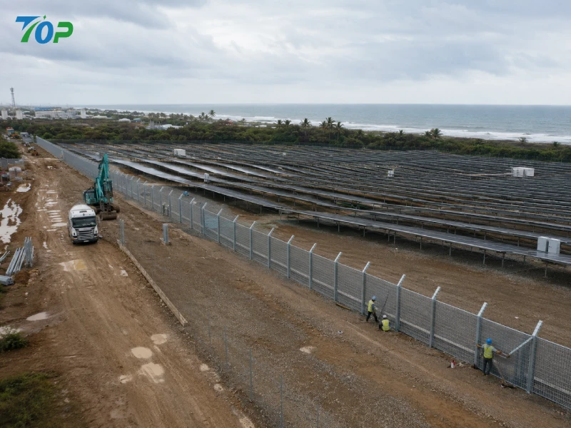 Warum EPC-Unternehmen auf modulare Solarzaunsysteme umsteigen
